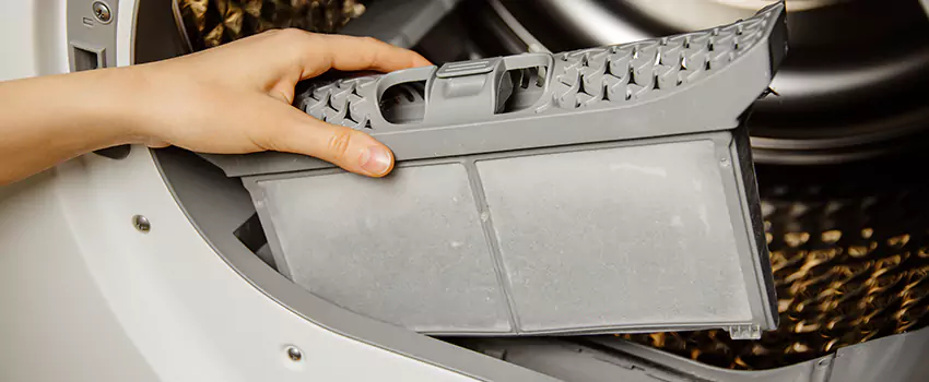 Signs Of A Clogged Dryer Lint Trap in Ashburn, Virginia